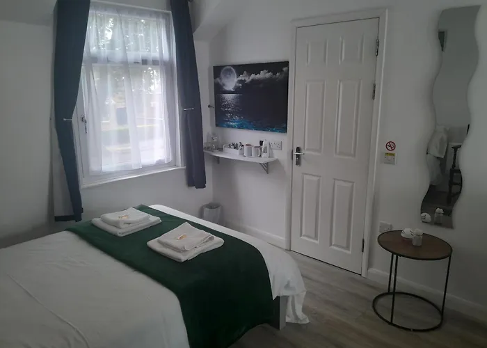 The Broadway Rooms Leicester
