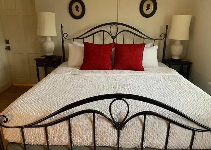 The Historic General Stanton Inn Charlestown