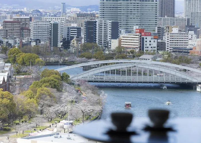 Doubletree By Hilton Osaka Castle Hotel