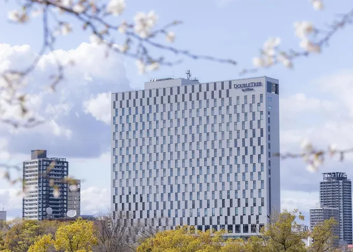 Doubletree By Hilton Osaka Castle Hotel