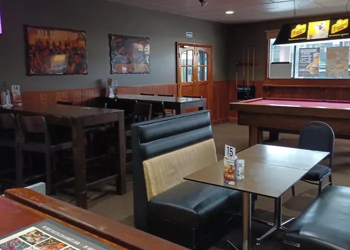 Grand Central Hotel Proserpine