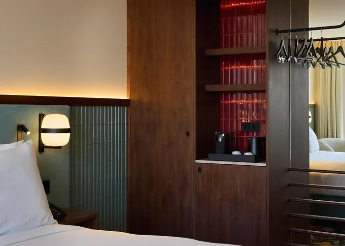 Duo Hotel Lisbon, Curio Collection By Hilton