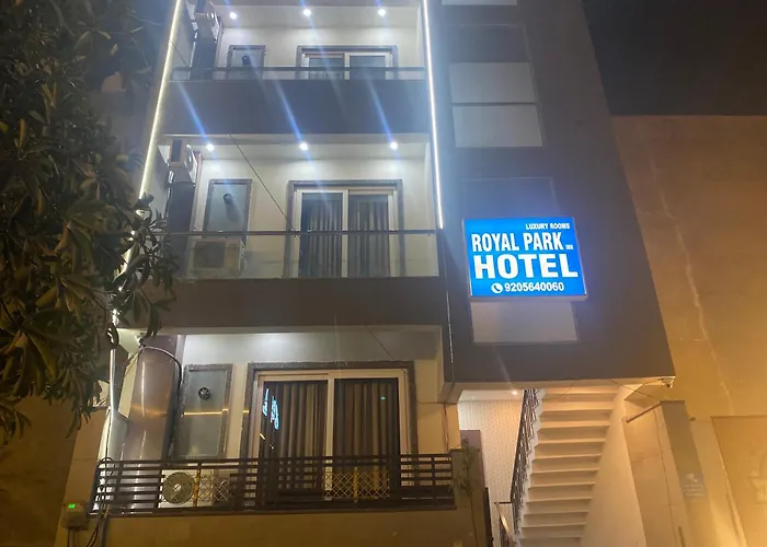 Royal Park Inn Greater Noida