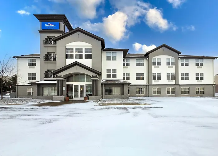 Baymont By Wyndham Auburn Hills South Hotel