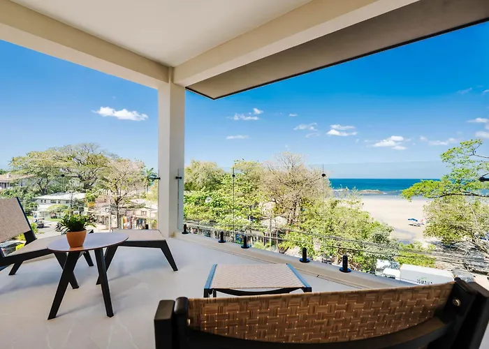 Iguana Surf Camp Hotel Tamarindo