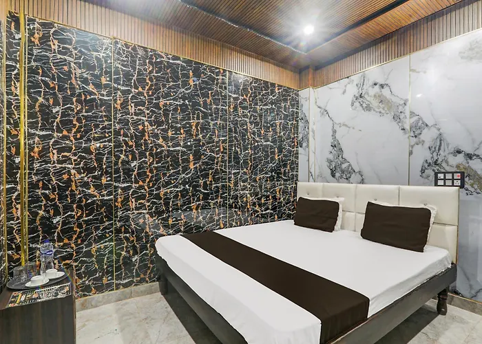 Hotel O Hotel Pragati Inn Sahjanwa