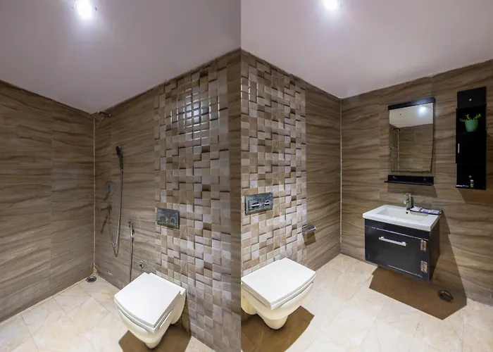 Hotel Ashoka International-Near Ganga Ram & Blk Hospital At Karol Bagh Metro Station New Delhi