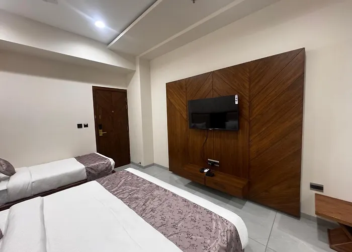 Pam Premium Hotel Vadodara