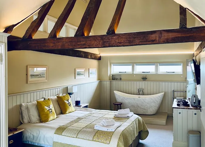 Dingle Marsh Barns Hotel Dunwich