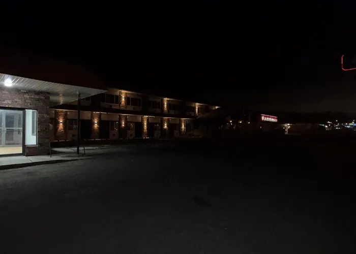 Nights Inn 100 Mile House