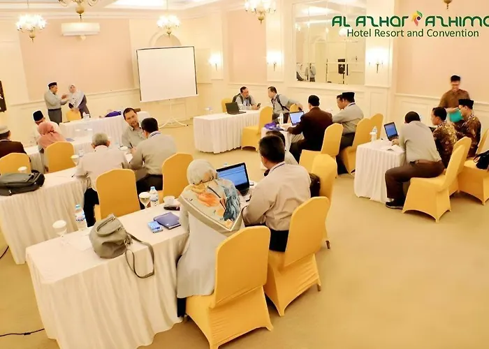 Azhima Resort And Convention Surakarta 