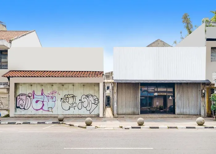 Oyo 91546 Dewi Sudirman Homestay Bandung