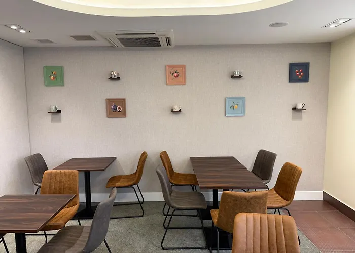 Icon Hotel Luton 