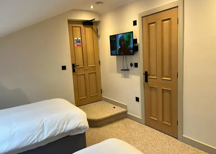 Cross Pipes Tavern And Rooms Otley 