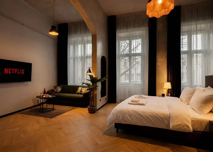 Maroon & Moss Residence Budapest