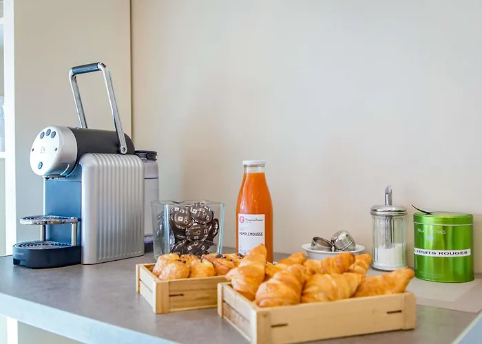 Ibis Styles Toulon Centre Port Hotel