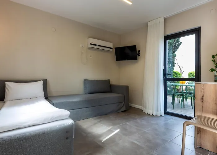 Degania Bet Kibbutz Country Lodging Kinneret