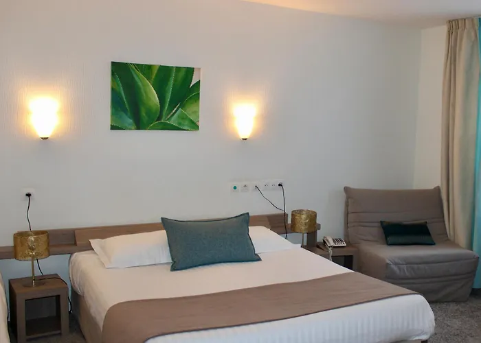 Brit Hotel Alghotel Cancale