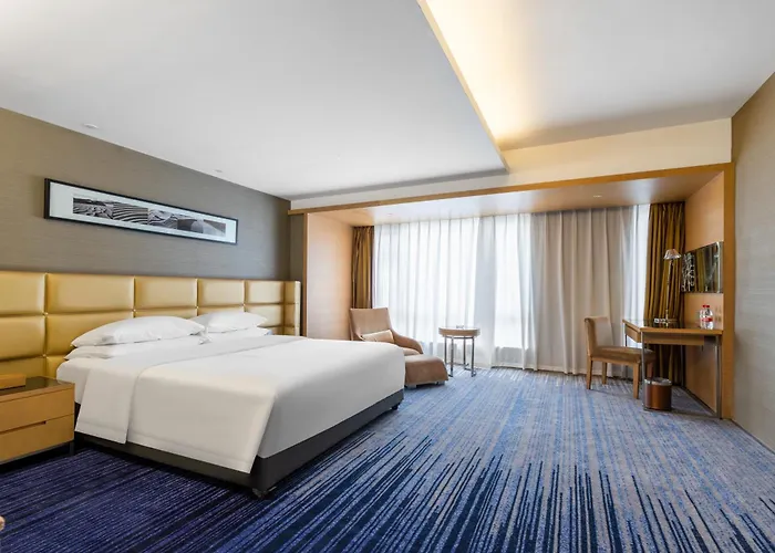 Vienna Hotel - Guangzhou South Railway Station Branch