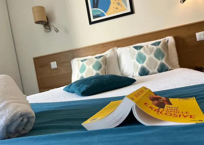 Un Hotel Sur Le Port La Rochelle 
