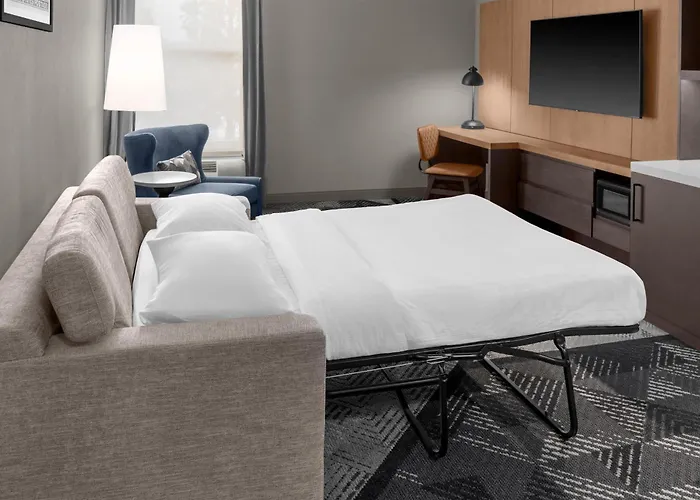 Doubletree By Hilton Dayton Fairborn Hotel