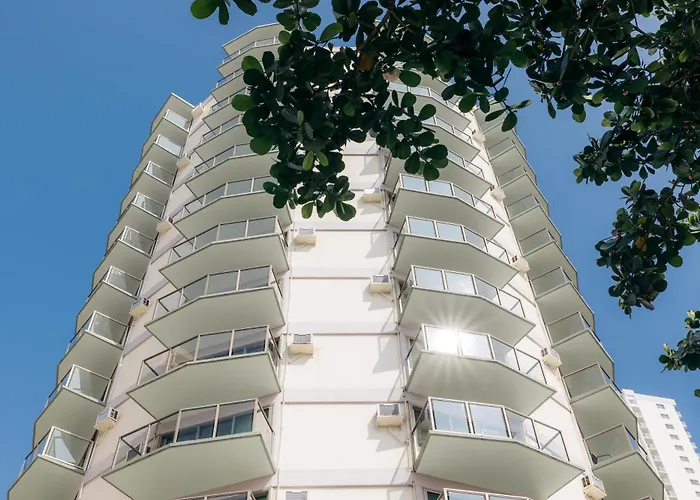 Waikiki Circle Hotel By Castle Honolulu