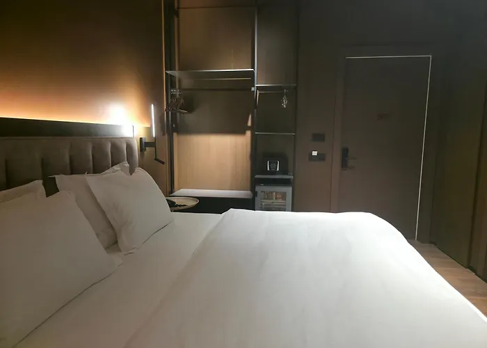 Mondial Hotel Tirana