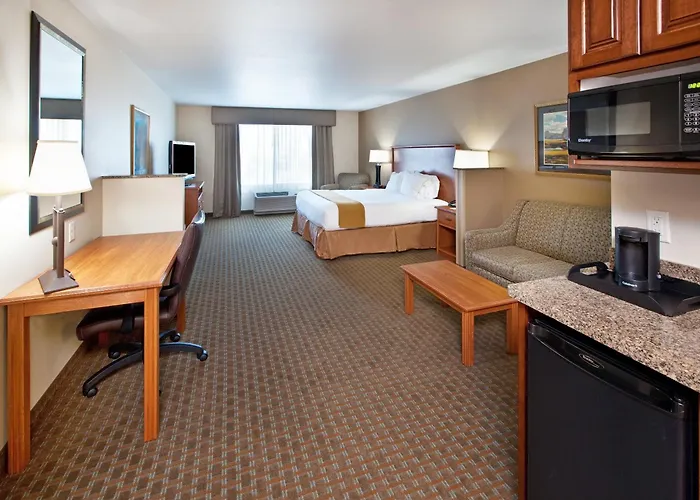 Holiday Inn Express & Suites Sioux Falls Southwest By Ihg