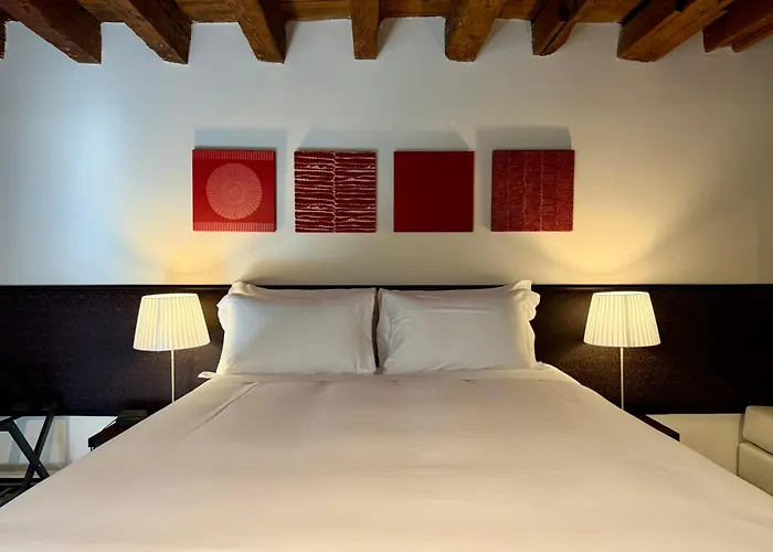 Avogaria 5 Rooms Venecia