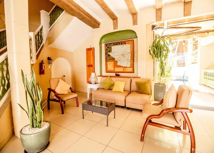 Hotel Peten Flores