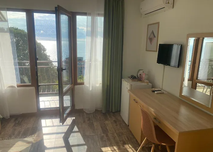 Only Adults- Rai Hotel Golden Sands