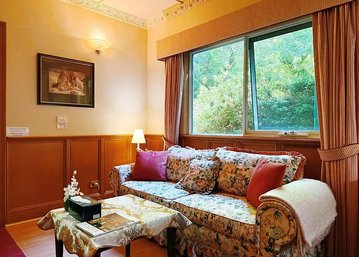 Arnica Views Summit Retreat Bed & Breakfast Mount Dandenong
