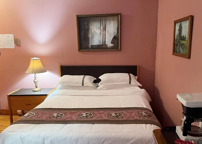Rodmay Heritage Hotel Powell River