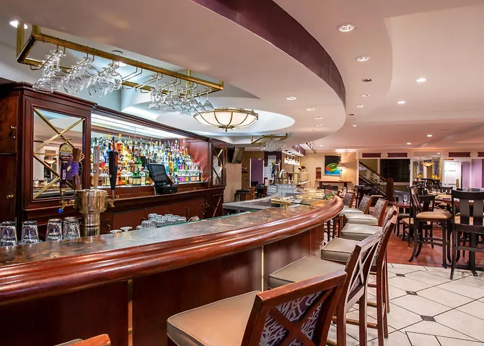 D. Hotel Suites & Spa Holyoke