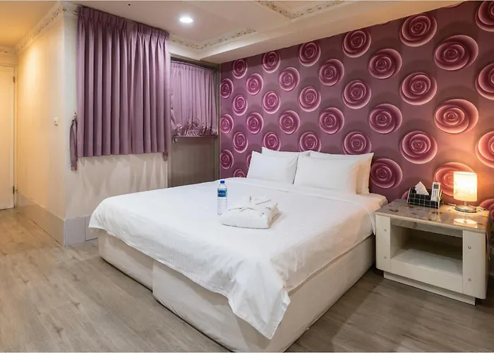Ezstay Station Kaohsiung