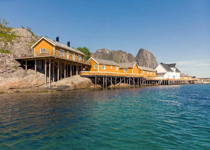 Sakrisoy Rorbuer Hotel Reine