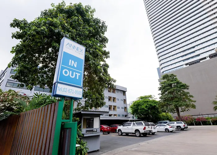 Annex Lumpini Bangkok Hotel