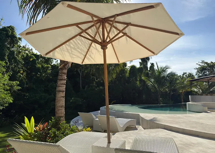 Tregge Surf Camp Uluwatu Hotel