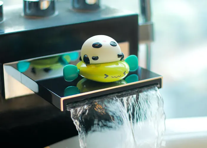 Wanda Reign Chengdu Hotel