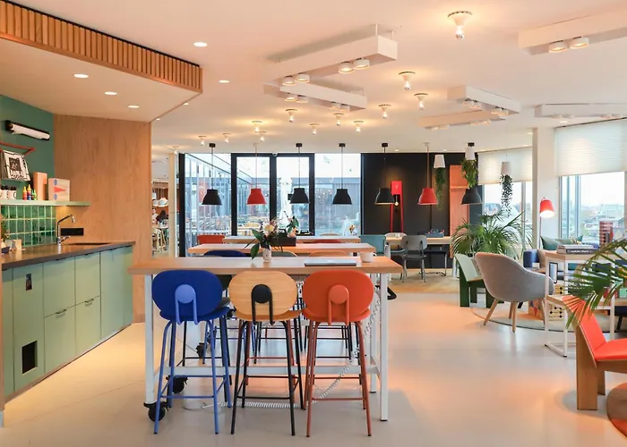 Zoku Amsterdam Aparthotel