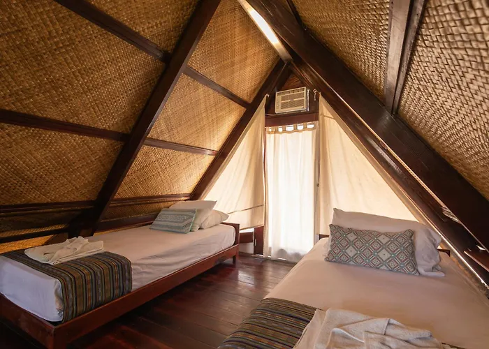 Harana Surf Resort General Luna 