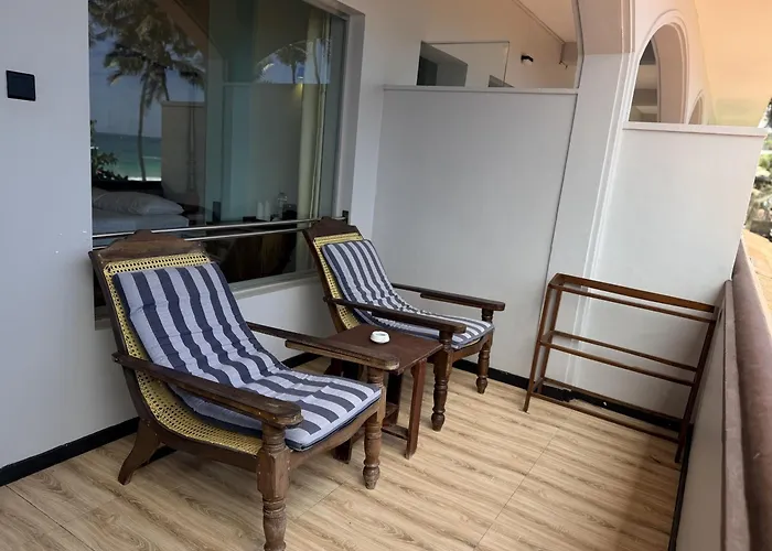 Sri Gemunu Beach Resort Unawatuna