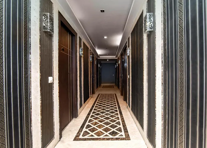 Hotel O Kochar Plaza Delhi 