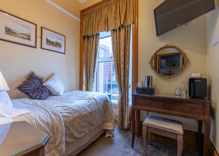 Brooklands 5 Star Guest House Penrith