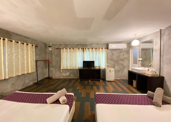 Crescent Bay Resort Koh Samet