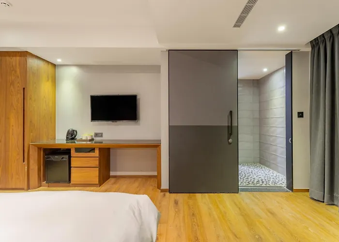 Check Inn Taichung Wenxin Zhongqing
