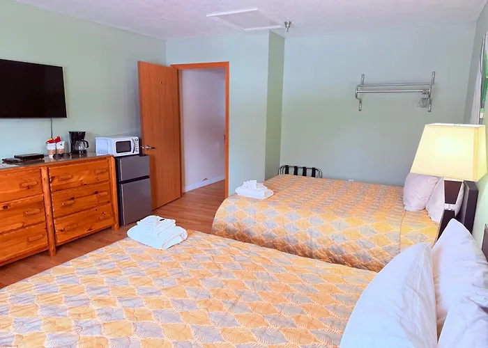 The Kingsley Suites