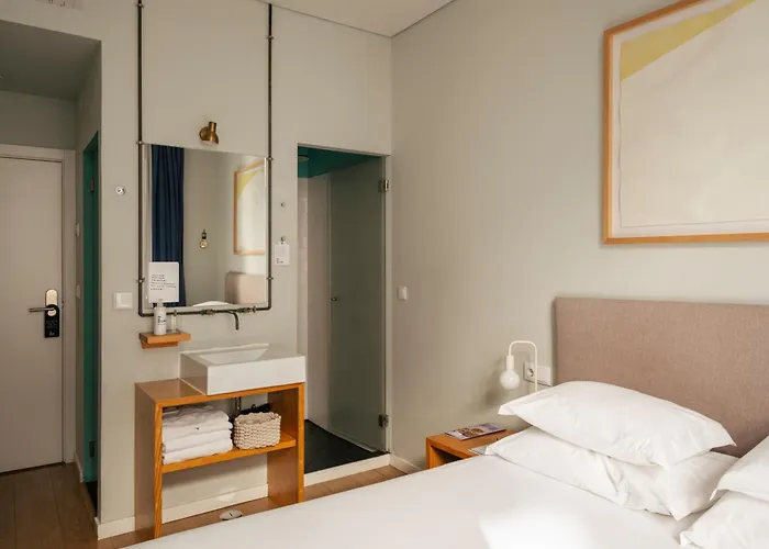 Esqina Urban Lodge Lisbon