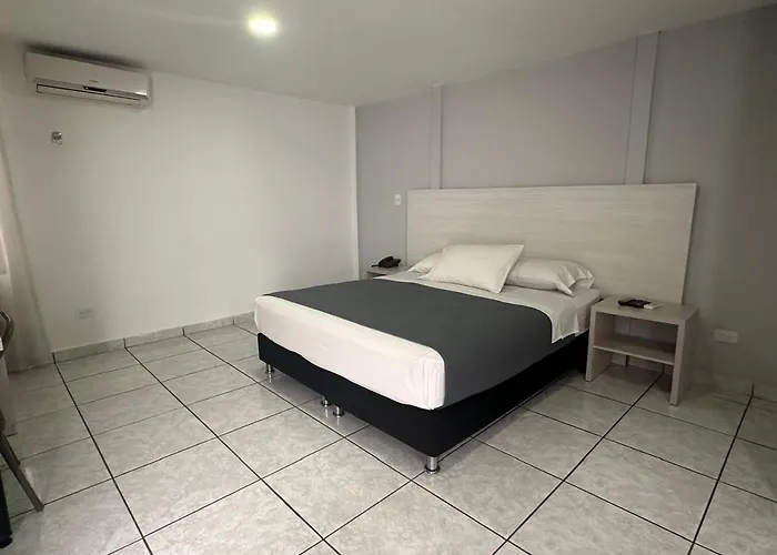 Hotel Florida Inn Medellin