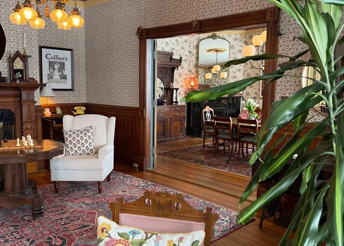 Elmwood Heritage Inn Charlottetown